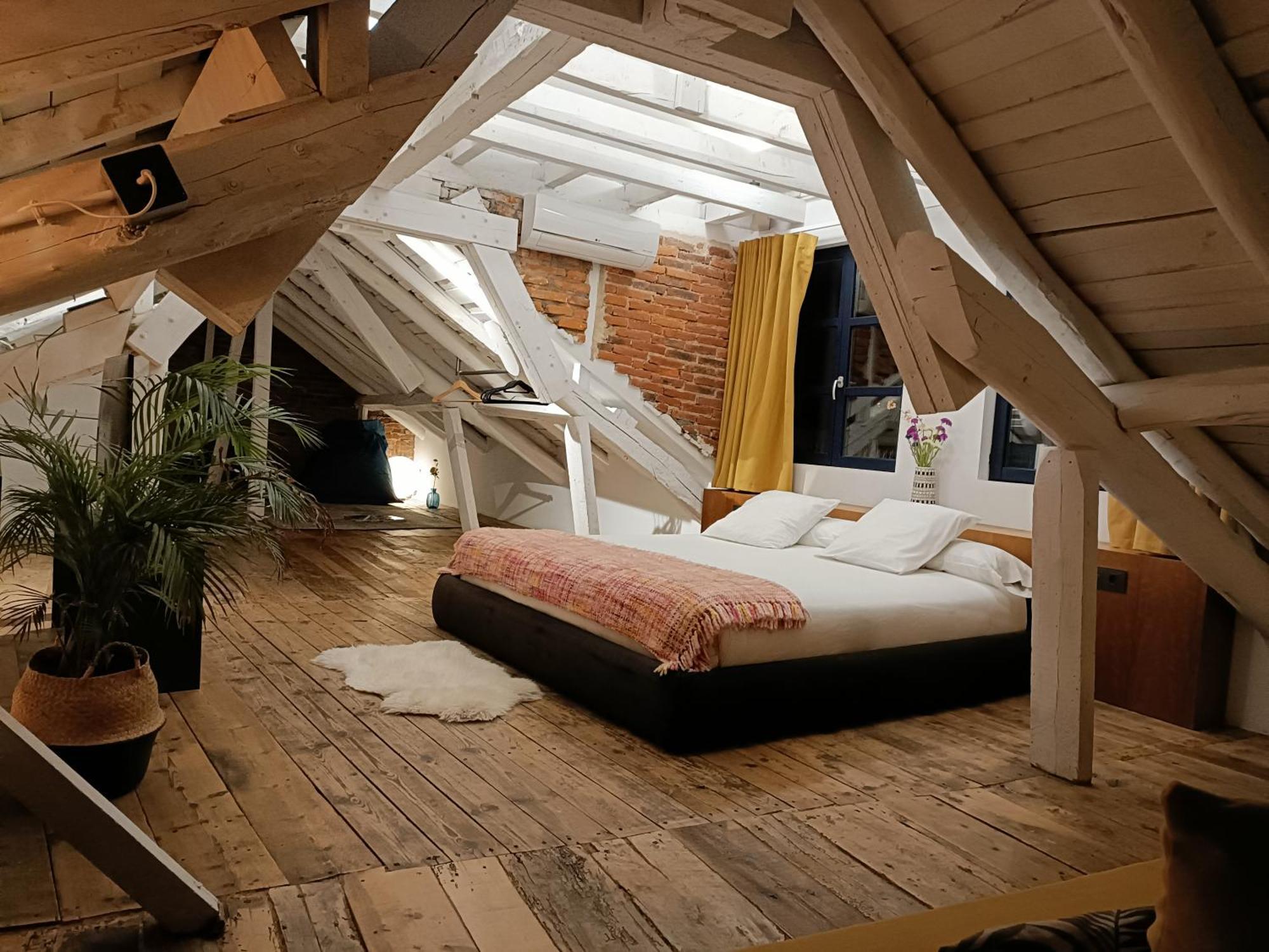 13 Suites Leon Ngoại thất bức ảnh